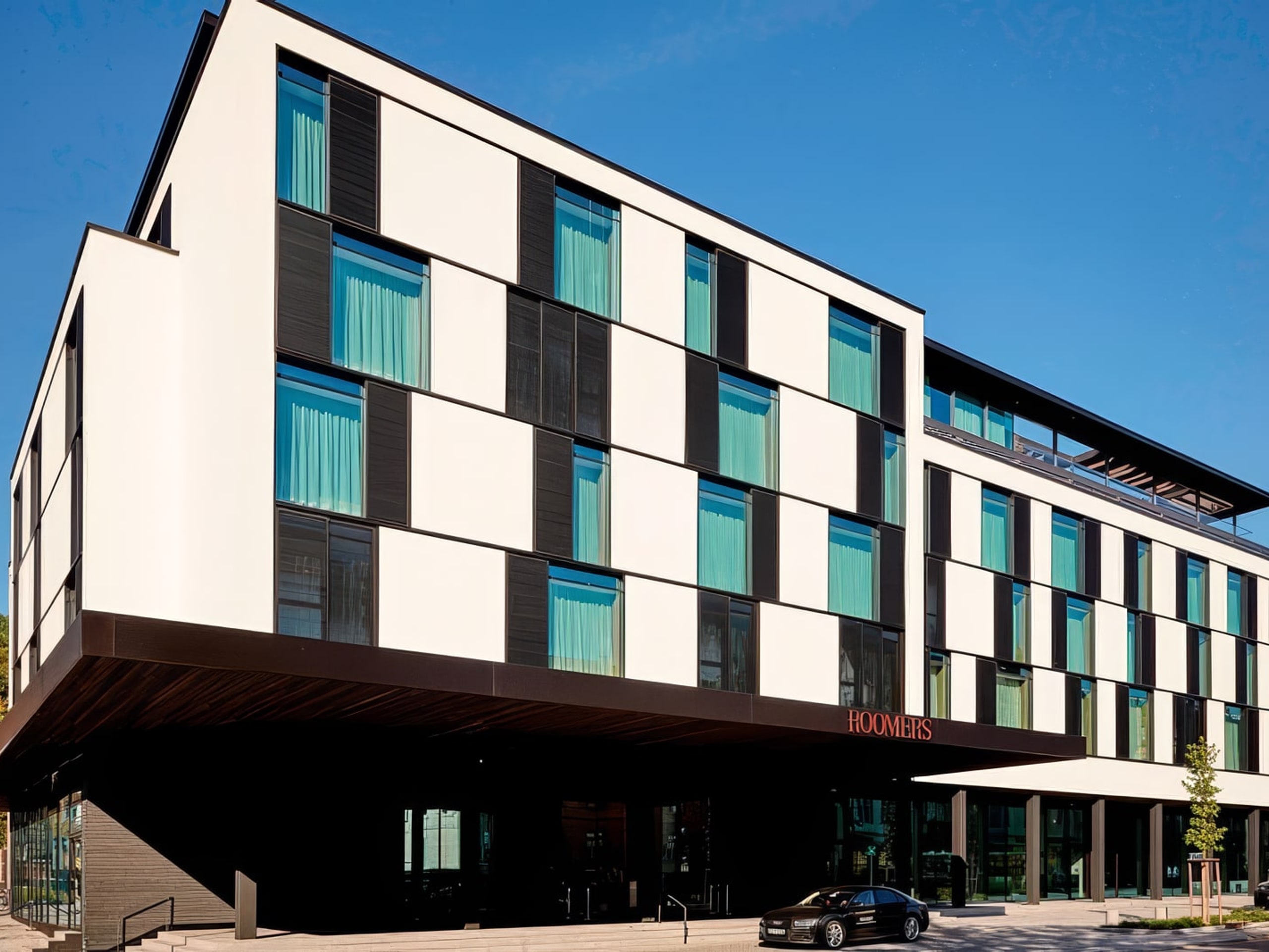 Roomers Baden-Baden, Autograph Collection